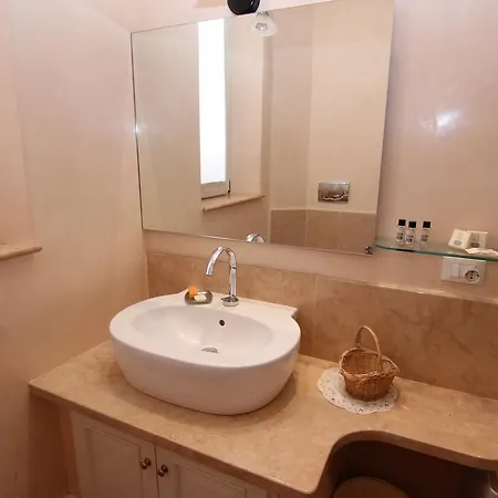 Casa Artieri Bed & Breakfast 2*